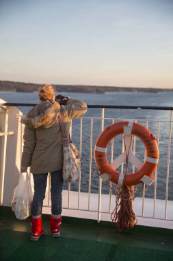 denize yelken feribot deste.