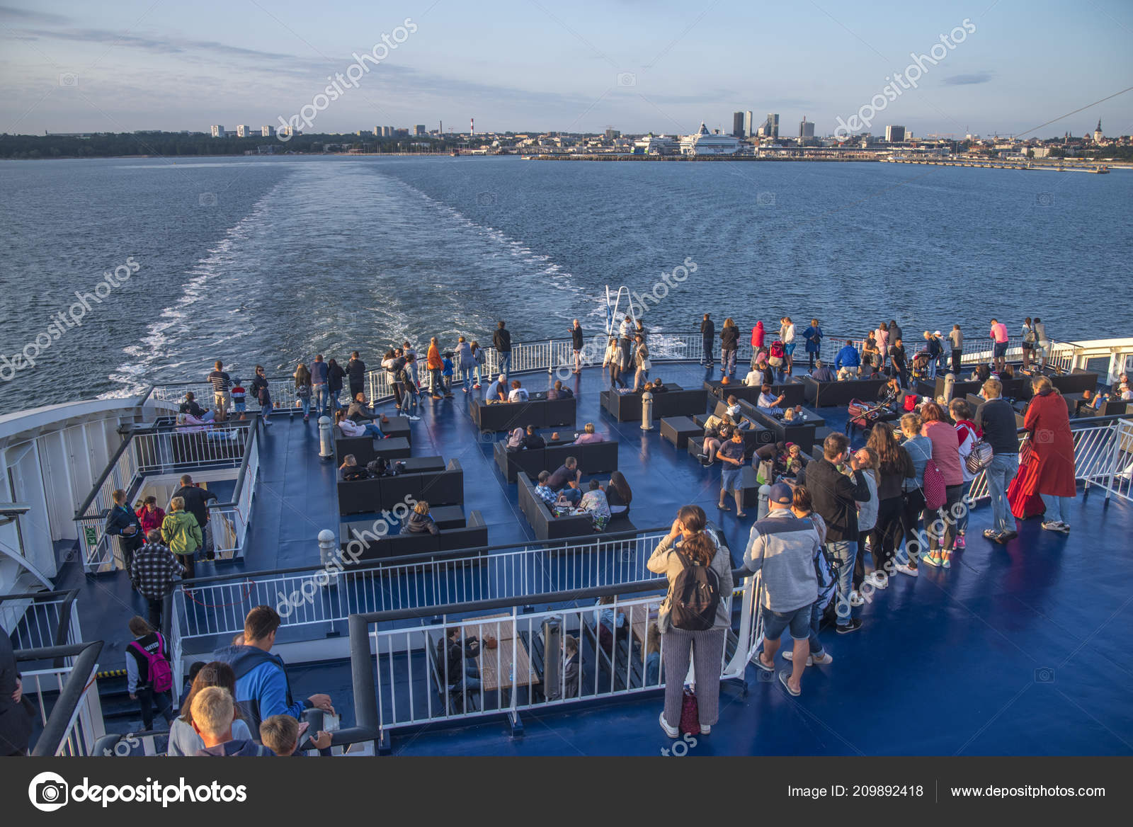 Tallinn Estonia August 2018 People Cruise Liner Tallinn Helsinki