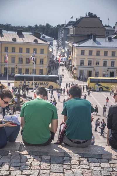 Helsinki, Finlandiya - 21 Ağustos 2018: Senato Meydanı görünümüne Helsinki Katedrali. 