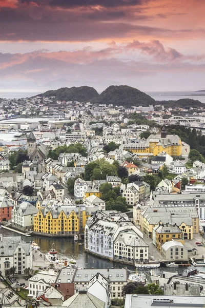 Alesund Norveç Fiyortları Bir Şehirdir — Stok fotoğraf