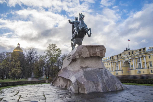 Bronz Atlı Mparator Peter Petersburg Rusya — Stok fotoğraf