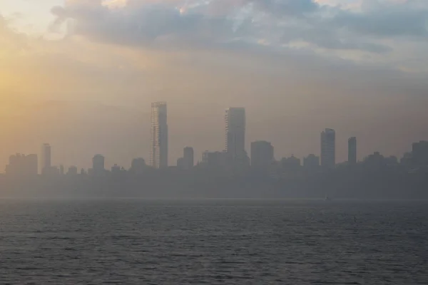 Marine Drive - quay Mumbai (Bombay). It has a crescent shape. India