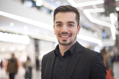 bir sakallı adam. Portre.