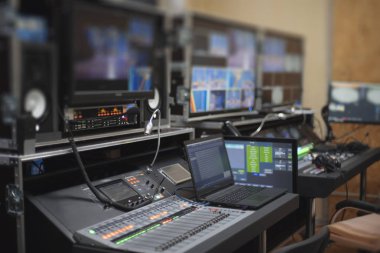 Program ve haber için TV stüdyosu