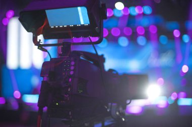 Konserdeki stüdyo kamerası. televizyon çekimi