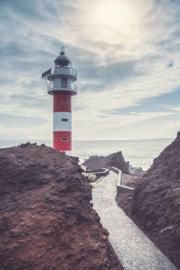 Deniz feneri Punta de Teno 