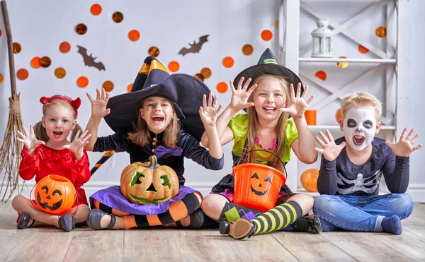 Happy Brother Three Sisters Halloween Funny Kids Carnival Costumes Indoors — Stock Photo, Image
