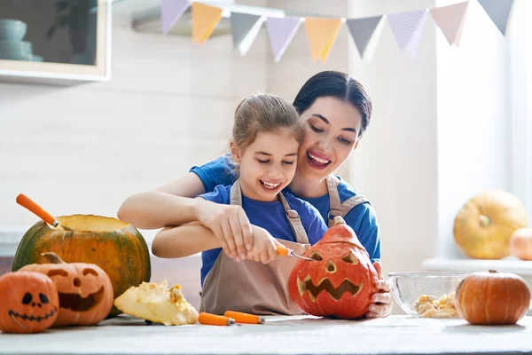 Happy Halloween Mother Her Daughter Carving Pumpkin Family Preparing Holiday — Stock Photo, Image