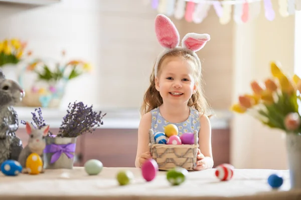 Dzieci na Wielkanoc — Zdjęcie stockowe