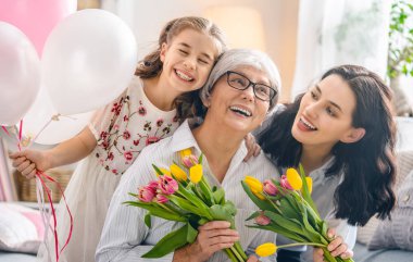 Anneler Günün kutlu olsun.!