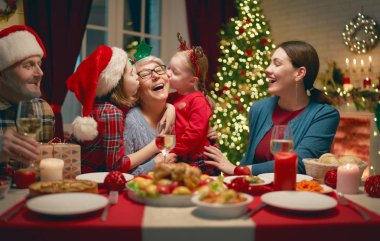 Aile Noel kutlaması