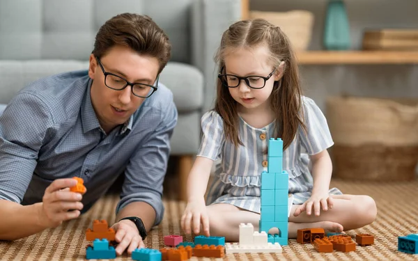 Guten Tag Papa Und Seine Tochter Spielen Und Lächeln Familienurlaub — Stockfoto