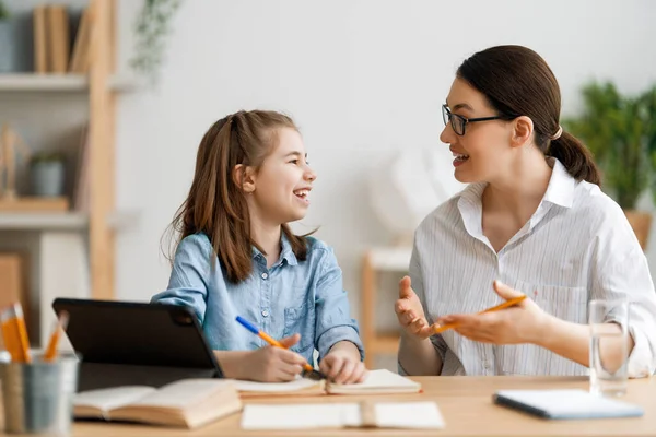 Retourne École Heureux Enfant Adulte Sont Assis Bureau Fille Faisant — Photo