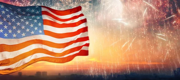 Patriotisk Högtid Usa Firar Den Juli Amerikansk Flagga Bakgrund Fyrverkerier — Stockfoto