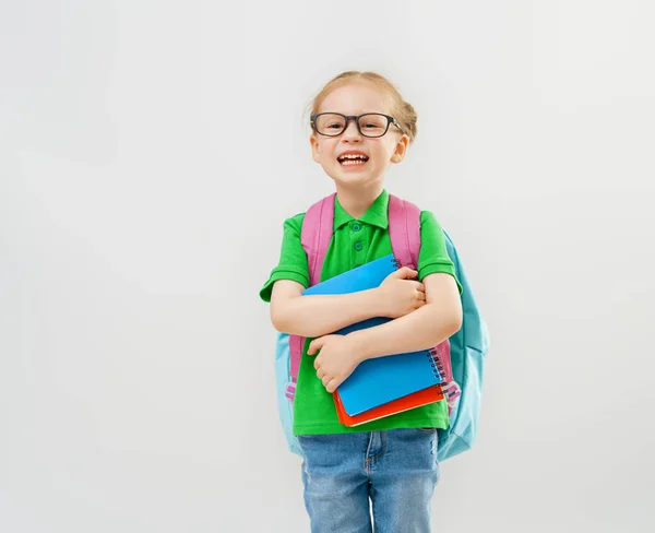 Powrót Szkoły Szczęśliwy Czas Słodkie Pracowite Dziecko Białym Papierowym Tle — Zdjęcie stockowe