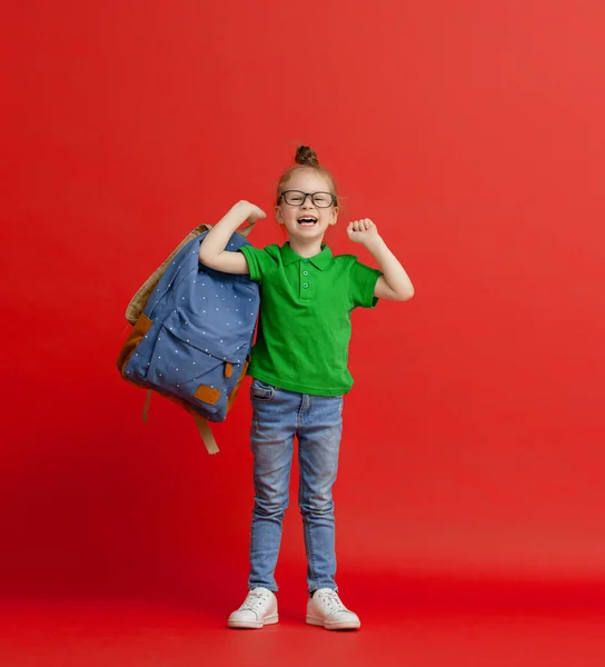 Επιστροφή Στο Σχολείο Και Ευτυχισμένη Στιγμή Χαριτωμένο Εργατικό Παιδί Χρώμα — Φωτογραφία Αρχείου