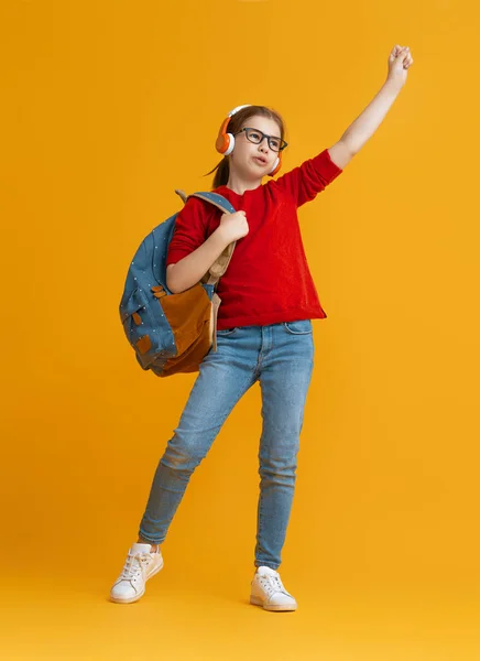 Volta Escola Tempo Feliz Criança Industriosa Bonito Está Correndo Fundo — Fotografia de Stock