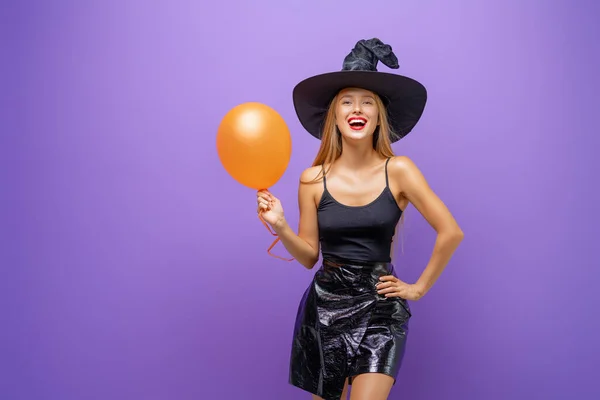 Joyeux Halloween Jeune Femme Costume Sorcière Noire Avec Ballon Air — Photo