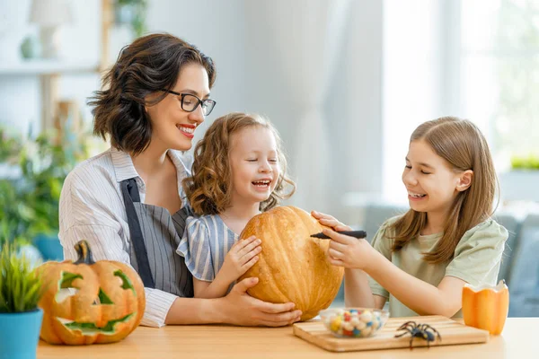 Happy Family Preparing Halloween Mother Child Carving Pumpkins Home — Stock Photo, Image