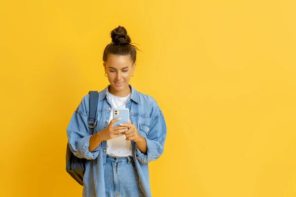 Happy Emotional Young Woman Posing Laughing Bright Yellow Background — Stock Photo, Image