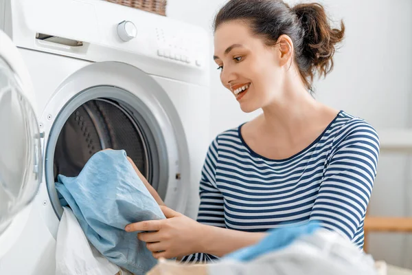 While Doing Laundry While Doing Laundry