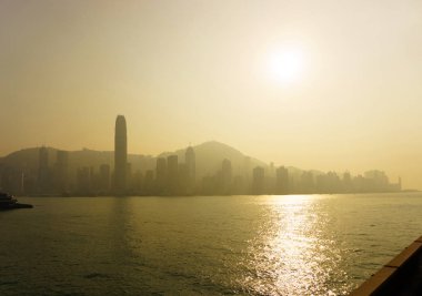 Güzellik güneş ışığı görünümü modern şehir üzerinde