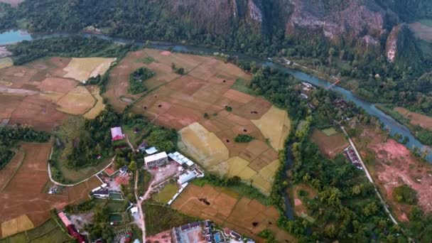 Légi Hegyre Völgyre Kis Település River Valley Táj Karsztvidék Rizs — Stock videók