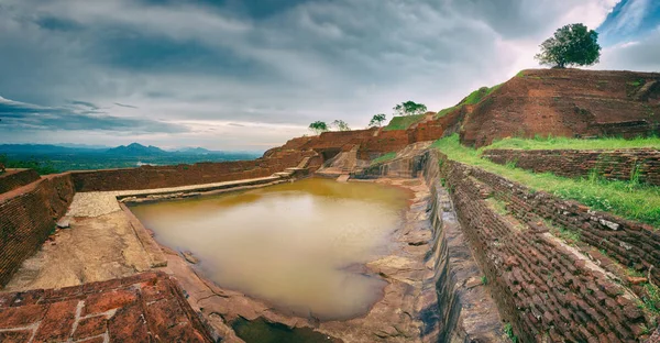 世界遺産サイト Sgiriya ライオン岩 パノラマ — ストック写真