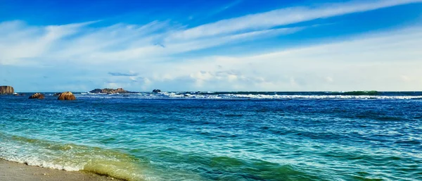 美丽的海景在白天的时间 印度洋景观 — 图库照片