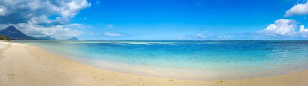 Tropische Wolmar Zandstrand Zonnige Dag Mooi Landschap Panorama Mauritius — Stockfoto