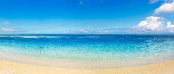 Tropische Wolmar Zandstrand Zonnige Dag Mooi Landschap Panorama Mauritius — Stockfoto