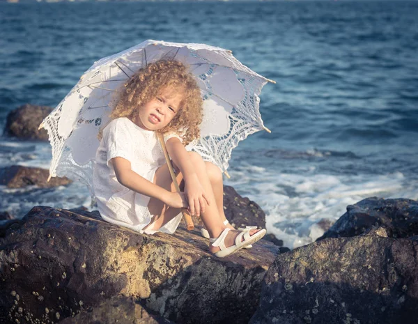 Little Girl Umbrella Sea — Stock Photo, Image