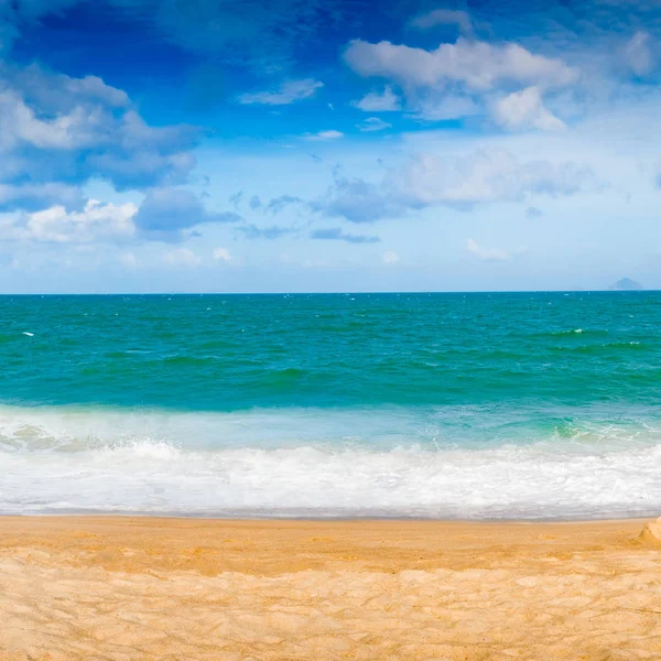 Vista Panorâmica Praia Nha Trang Dia Ensolarado Bela Paisagem Tropical — Fotografia de Stock