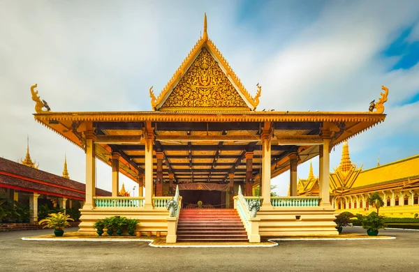 Павильон Фочани Внутри Комплекса Королевского Дворца Пномпене Камбоджа Знаменитая Достопримечательность — стоковое фото