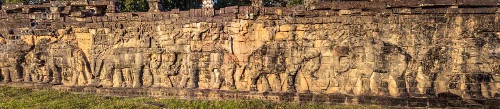 Bas-relief at Terrace of the Elephants at Angkor Thom temple complex. Siem Reap. Cambodia. Panorama — Stock Image Bas Relief Terrace Elephants Angkor Thom Temple Complex Siem Reap Stock Photo