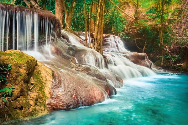 Cachoeira bonita Huai Mae Khamin, Tailândia — Fotografia de Stock