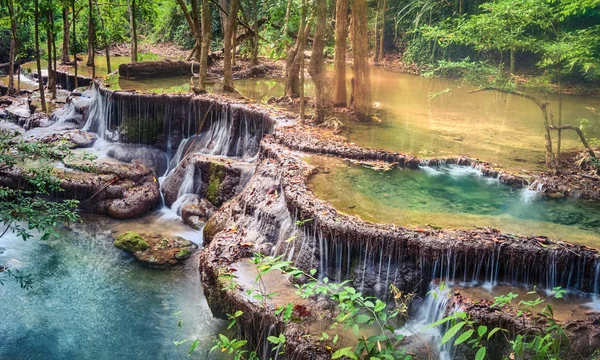 Cachoeira bonita Huai Mae Khamin, Tailândia — Fotografia de Stock