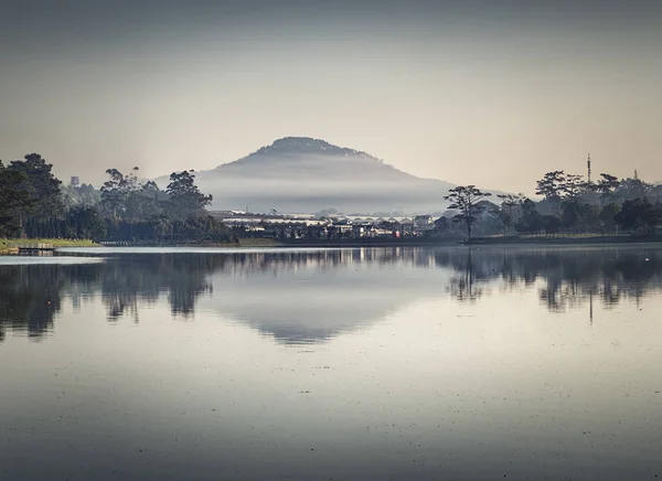 Kilátás Xuan Huong Lake, Dalat, Vietnam — Stock Fotó