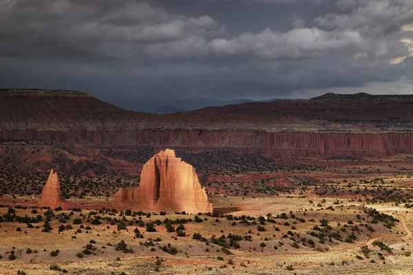 Katedra Doliny Capitol Reef Park Narodowy Utah Stany Zjednoczone Ameryki — Zdjęcie stockowe