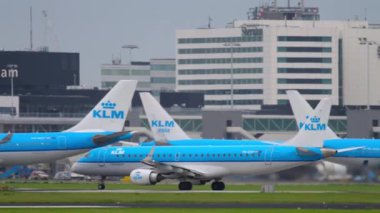 KIM Cityhopper Embraer kalkış