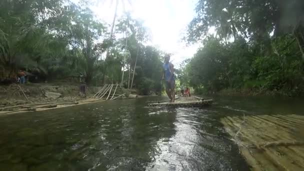 Rafting en bambou à Khao Lak — Video