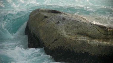 Çalışırken dalga, ağır çekim