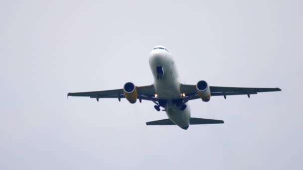 Vueling Airbus A320 partida — Vídeo de Stock