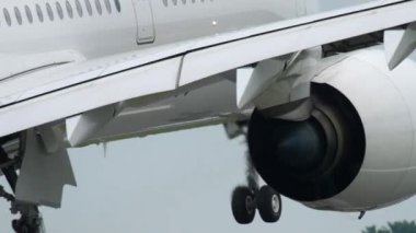 Uçak Airbus A350 açılış