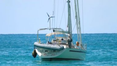 Yat anchorage Phuket yakınındaki