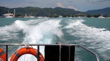 Chalong Bay, Phuket kalkış sürat teknesi
