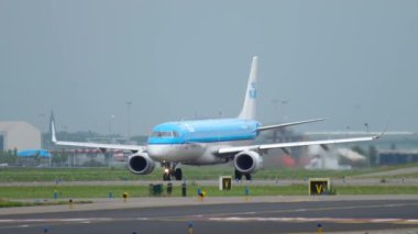 KLM Cityhop Embraer 190 taksifikasyon