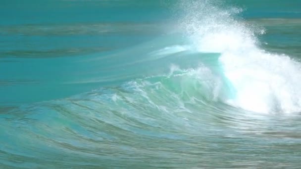 Waves on the beach of Nai Harn, Thailand — Stock Video