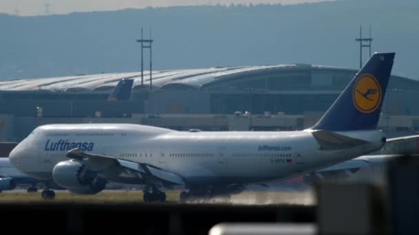 Boeing 747 take-off from Frankfurt — Stock Video