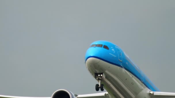 Klm オランダ航空ボーイング 787 発 — ストック動画